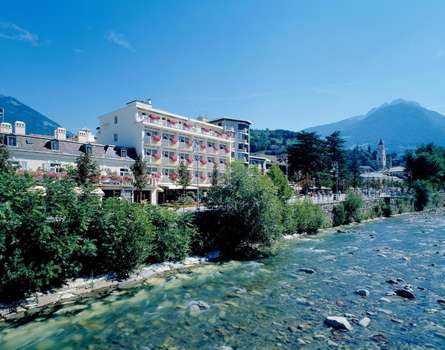 www.hotel-aurora-meran.com