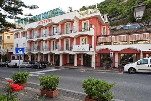 www.hotel7bellominori.com