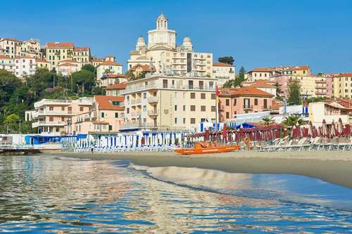 www.hotelcrocedimalta.com