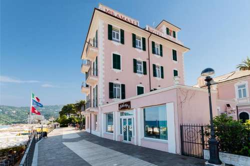 www.albergomiramarespotorno.it