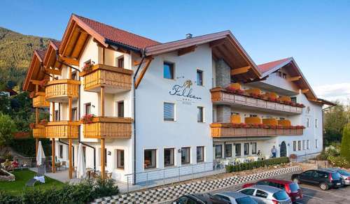 www.hotel-falken.com