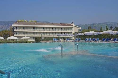 www.hotelperlagarda.com