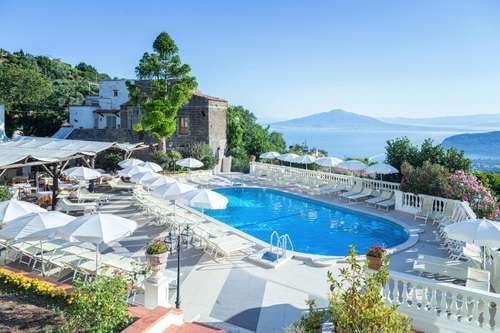 www.hoteliaccarino.it