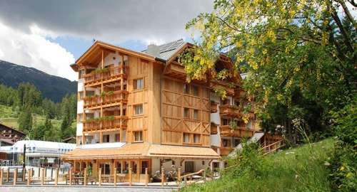 www.hotelcampigliobellavista.it