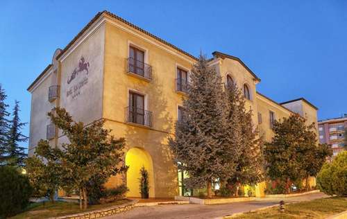 www.hotelsangiorgiocampobasso.com