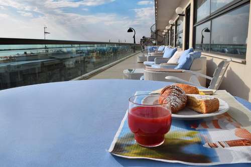 www.hoteligeaspiaggia.com