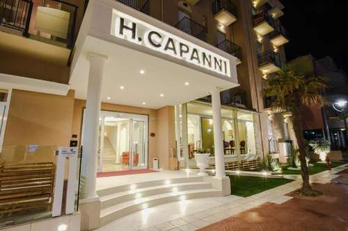 www.hotelcapanni.com