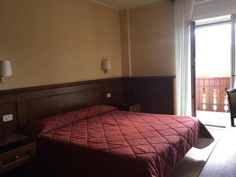 www.hotelsporting.com