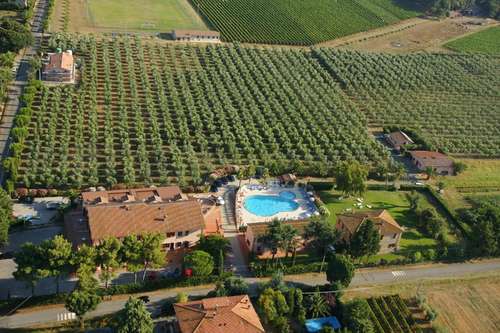 www.agrihotelelisabetta.it