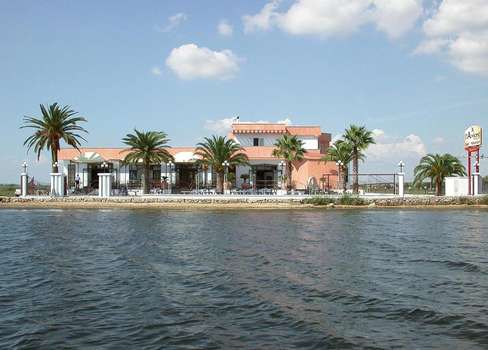 www.hotelristorantelanicre.com