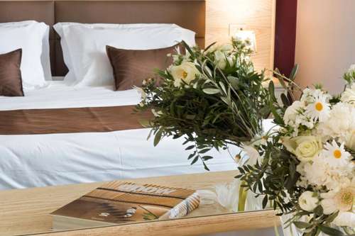 www.hotelsoleluna.com