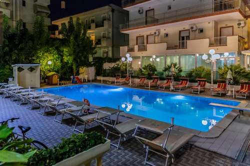 www.beverlyhotel.com