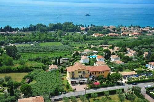 www.albergopanoramica.com