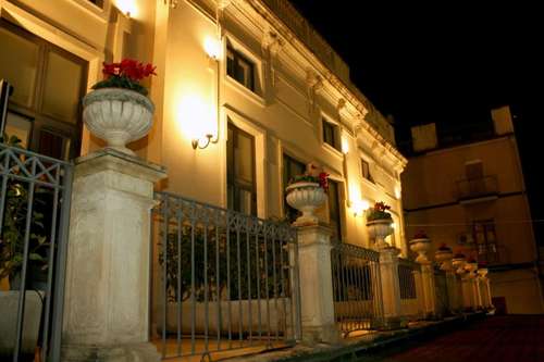 www.villacibele.it