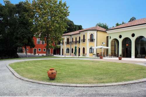 www.hotelalleacque.it
