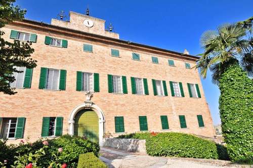 www.castellodimonterado.it
