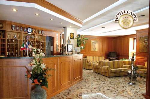 www.hotelcapys.com