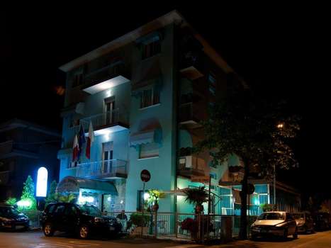 www.hotelsavina.it