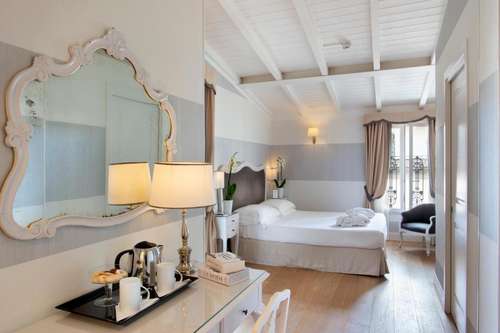 www.hotelrapallofirenze.it