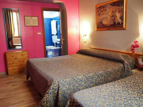www.hotelsantacroce.it