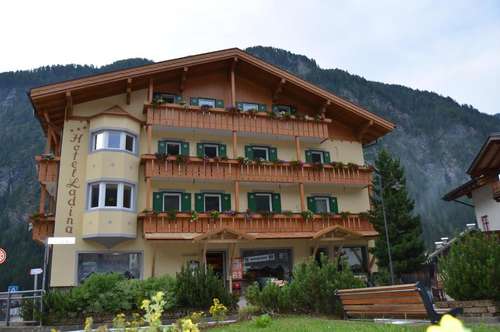 www.hotelladina.it