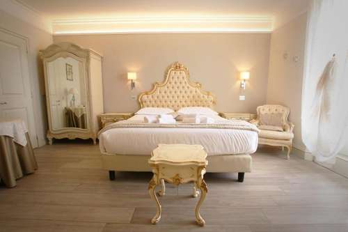 www.hotelvillamargherita.com