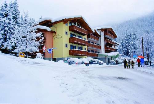 www.hotelcampigliobonapace.it