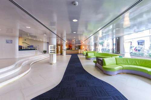 www.hotelalbaniroma.com