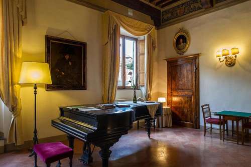 www.palazzoravizza.it