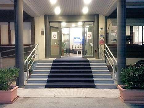 www.touringhotel.it