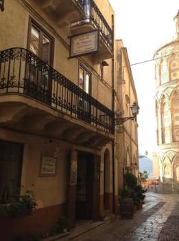 www.locandareruggero.it