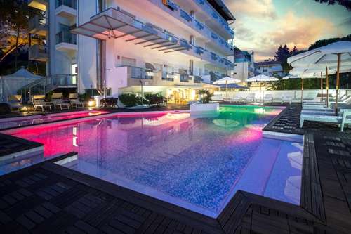www.hotelrexlignano.com