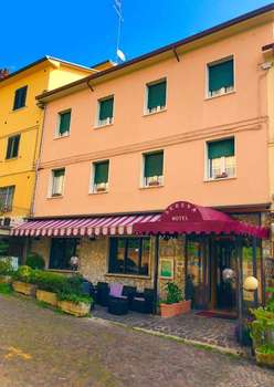 www.serenahotel.it