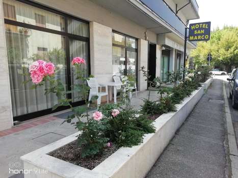 www.hotelsanmarcoarezzo.it