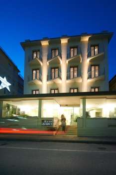 www.hotelsirio.com