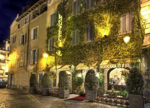 www.hotelcampodefiori.com