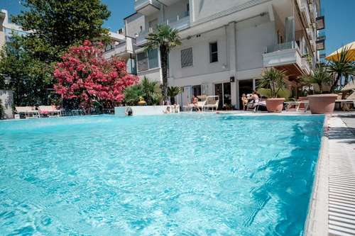 www.siriminihotel.com