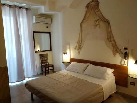 www.hotelvittorioveneto.com