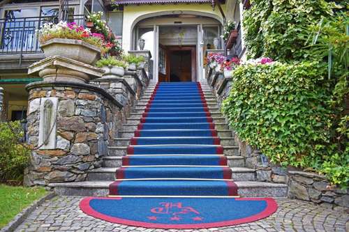 www.concazzurra-lakecomo.it