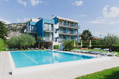 www.holidaytorbole.it