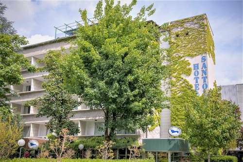 www.hotelsantoli.com