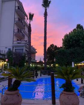 www.hotel-larotonda.it