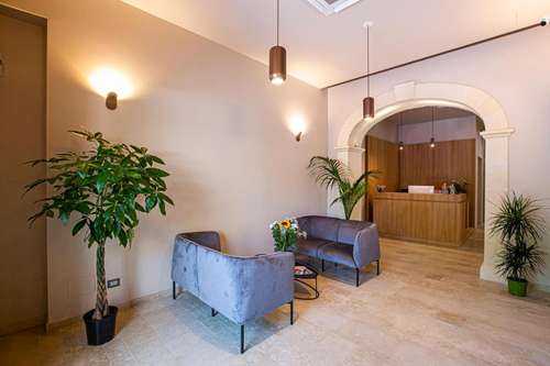 www.hotelsimonbolivar.com