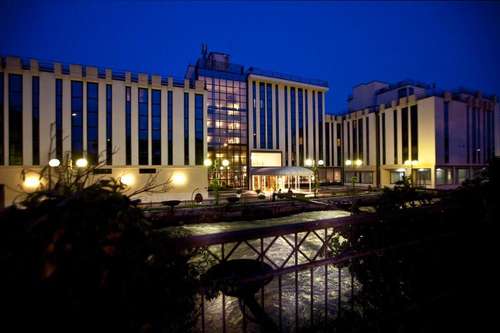 www.hotelleondoroverona.com