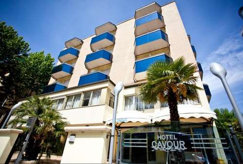 www.hcavour.it