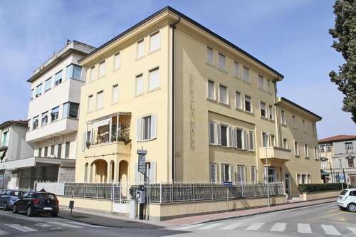 www.albergolapacepontedera.it