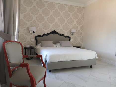 www.hotelaltavillacz.com