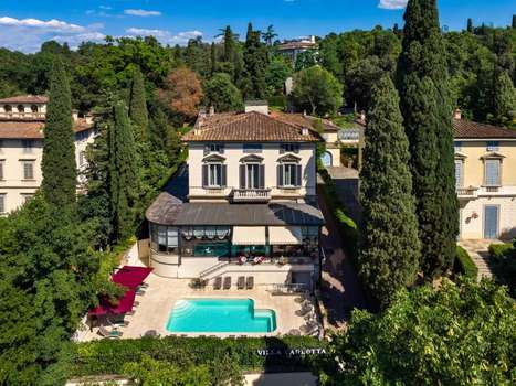 www.hotelvillacarlotta.it