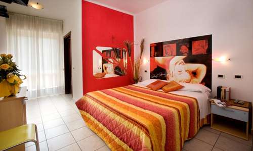 www.villacesare.it
