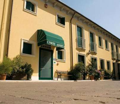 www.albergocorteantica.it